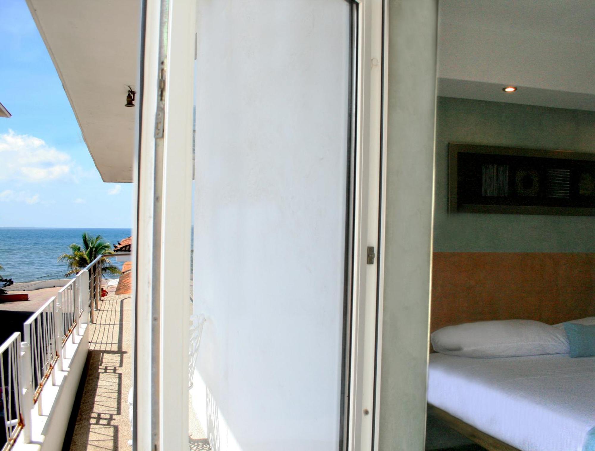 Hotel Río Malecón Puerto Vallarta Exterior foto