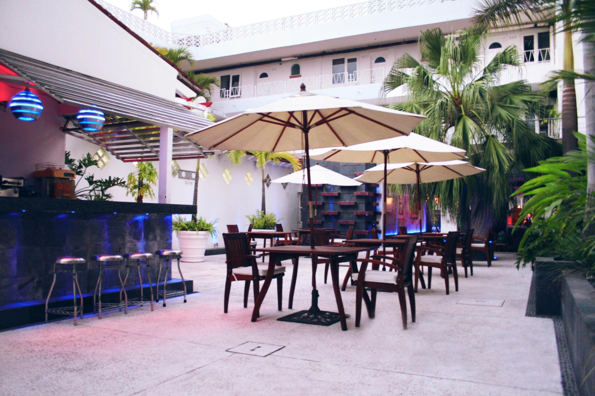 Hotel Río Malecón Puerto Vallarta Exterior foto